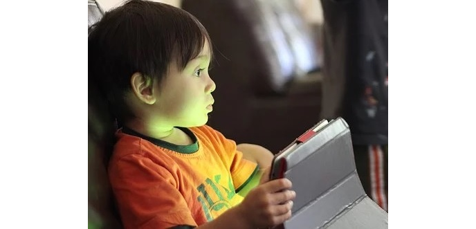 השגחה הורית בעידן הדיגיטלי - צמצום הסכנה לילדים באינטרנט